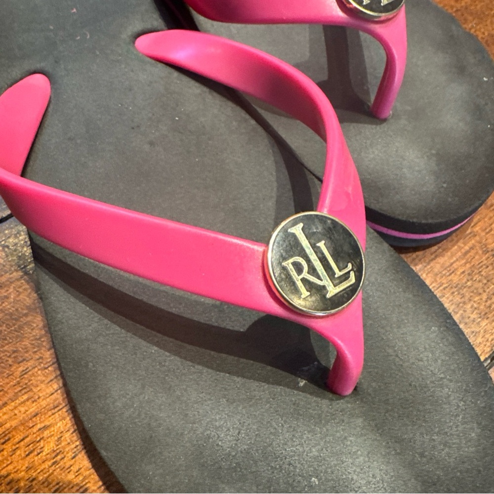 LAUREN Ralph Lauren Black And Pink Flip Flop Sandals Ladie's 7 1/2 - Picture 2 of 6